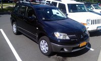 2005 Mitsubishi Outlander Overview 2005 Mitsubishi Outlander Overview