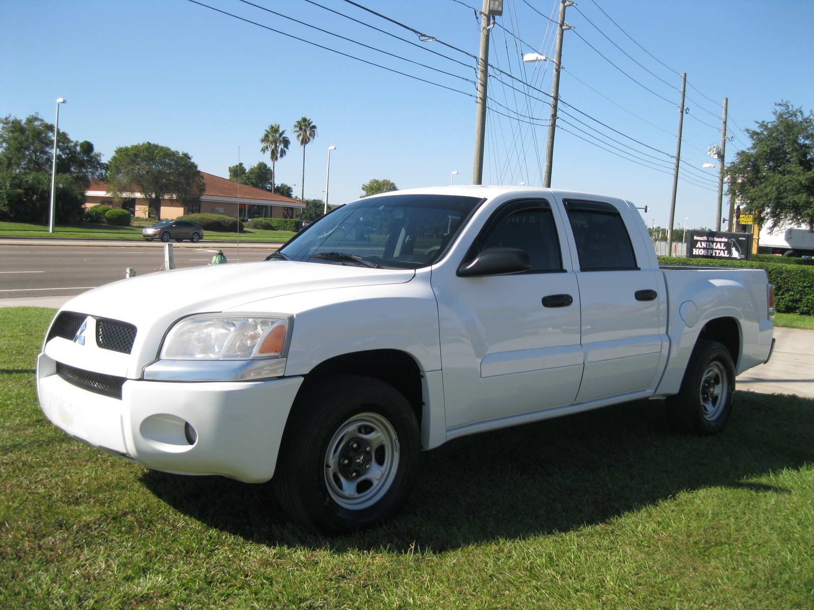2007 Mitsubishi Raider