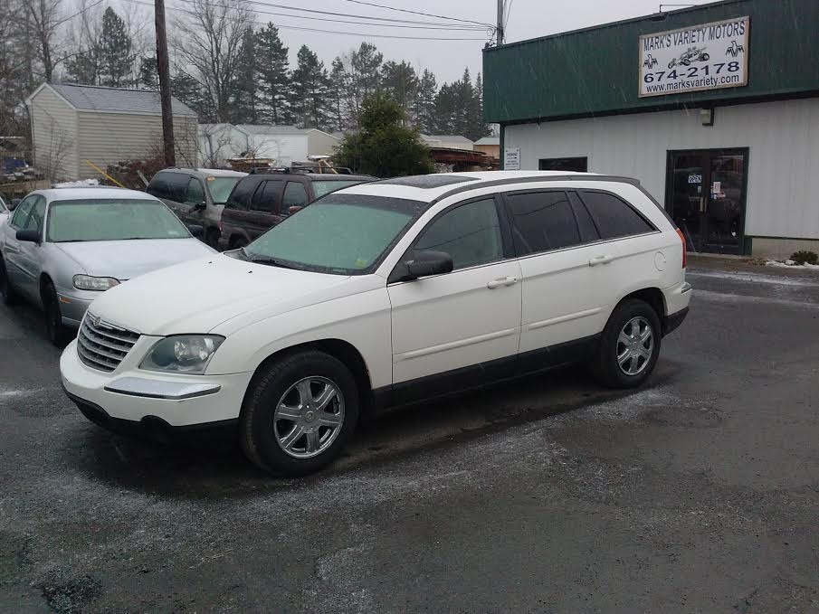 2005 Chrysler pacifica touring standard features