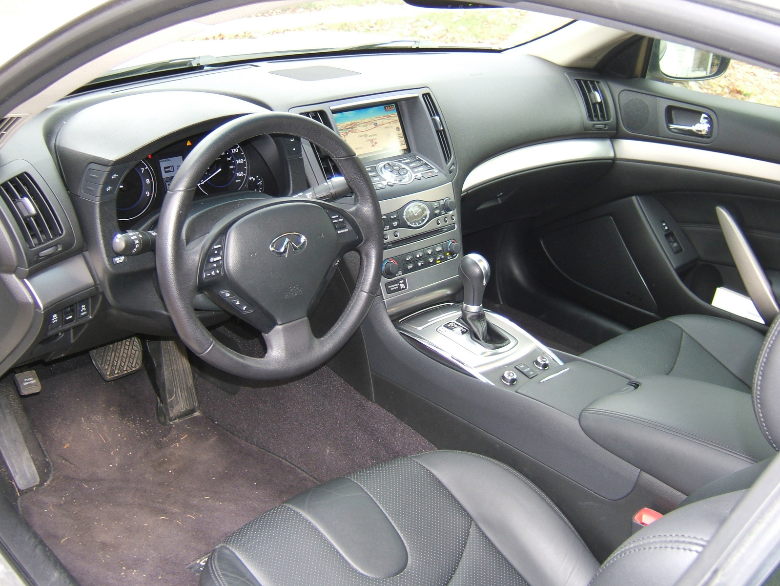 2012 Infiniti G37