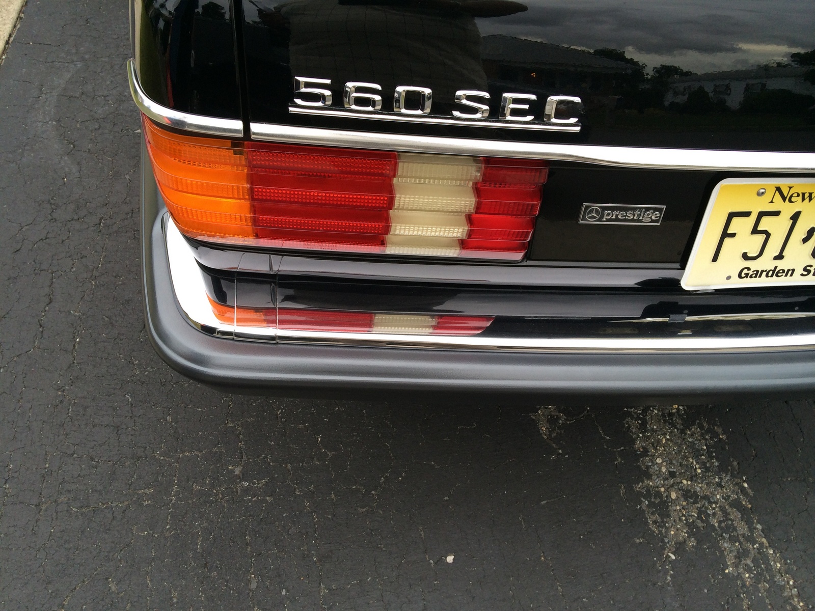 1990 Mercedes-Benz 560-Class