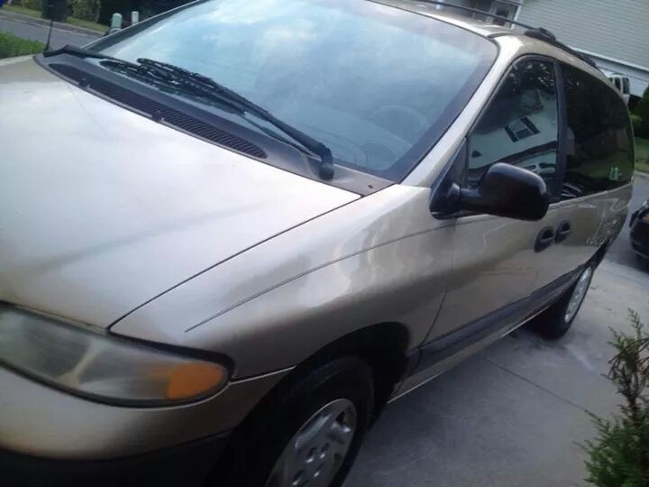 1998 Dodge Caravan