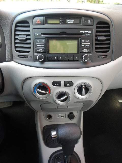 2011 Hyundai Accent