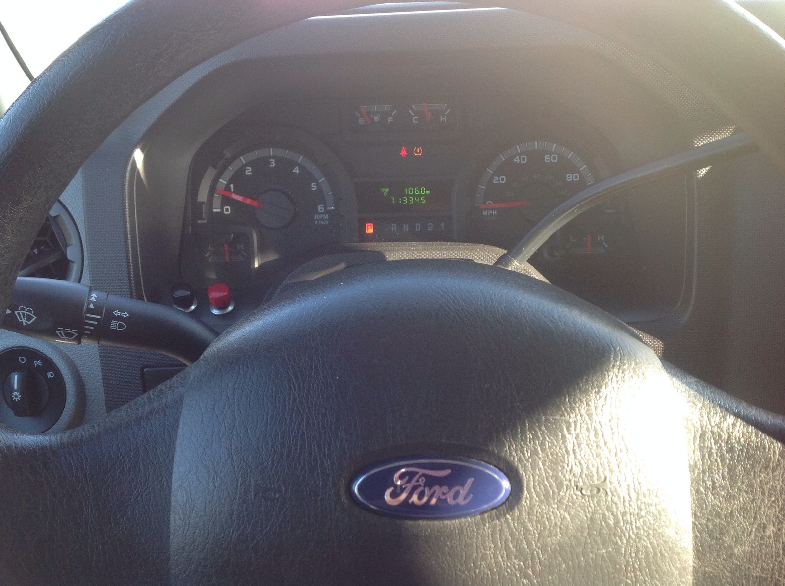 2010 Ford E-Series Passenger