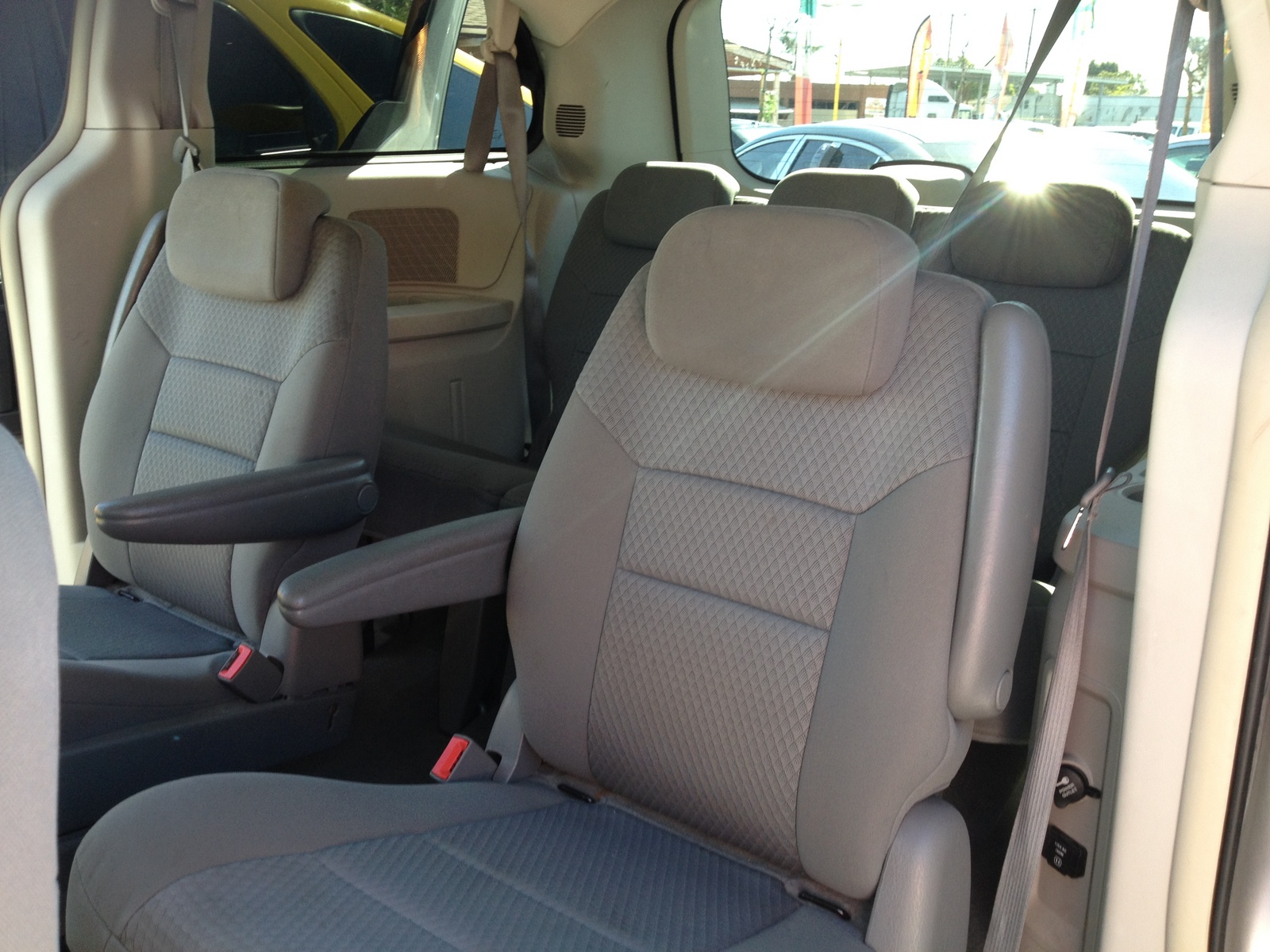 2010 Chrysler Town & Country