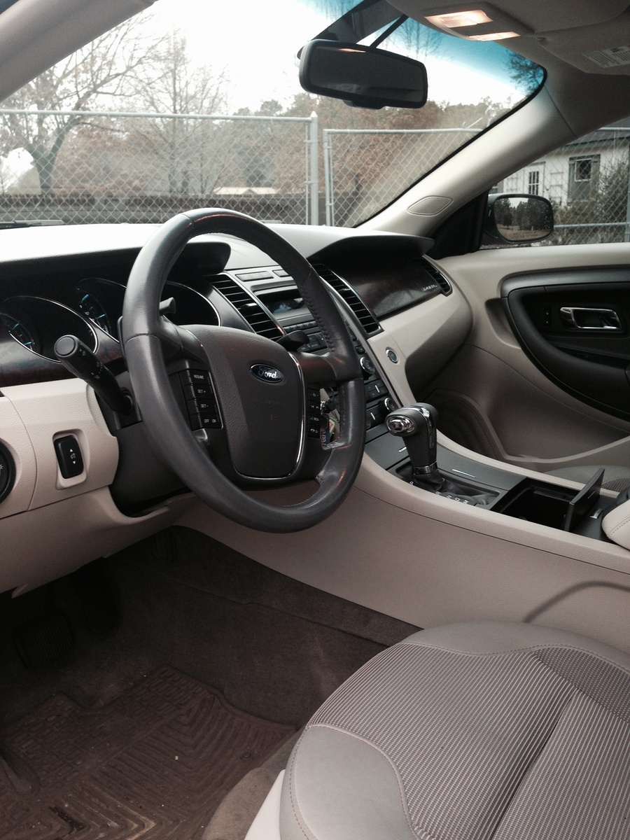 2011 Ford Taurus