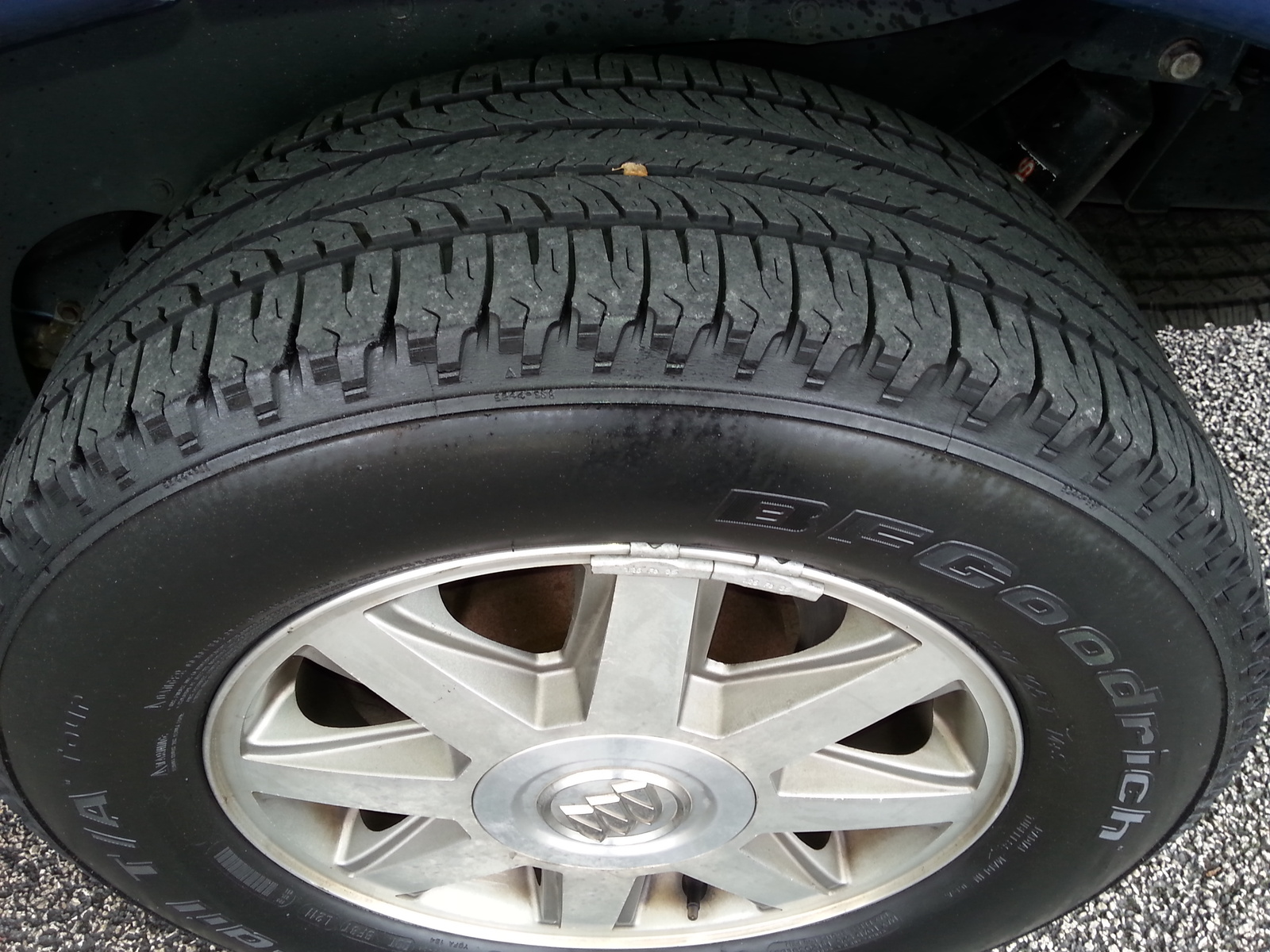 2004 Buick Rainier