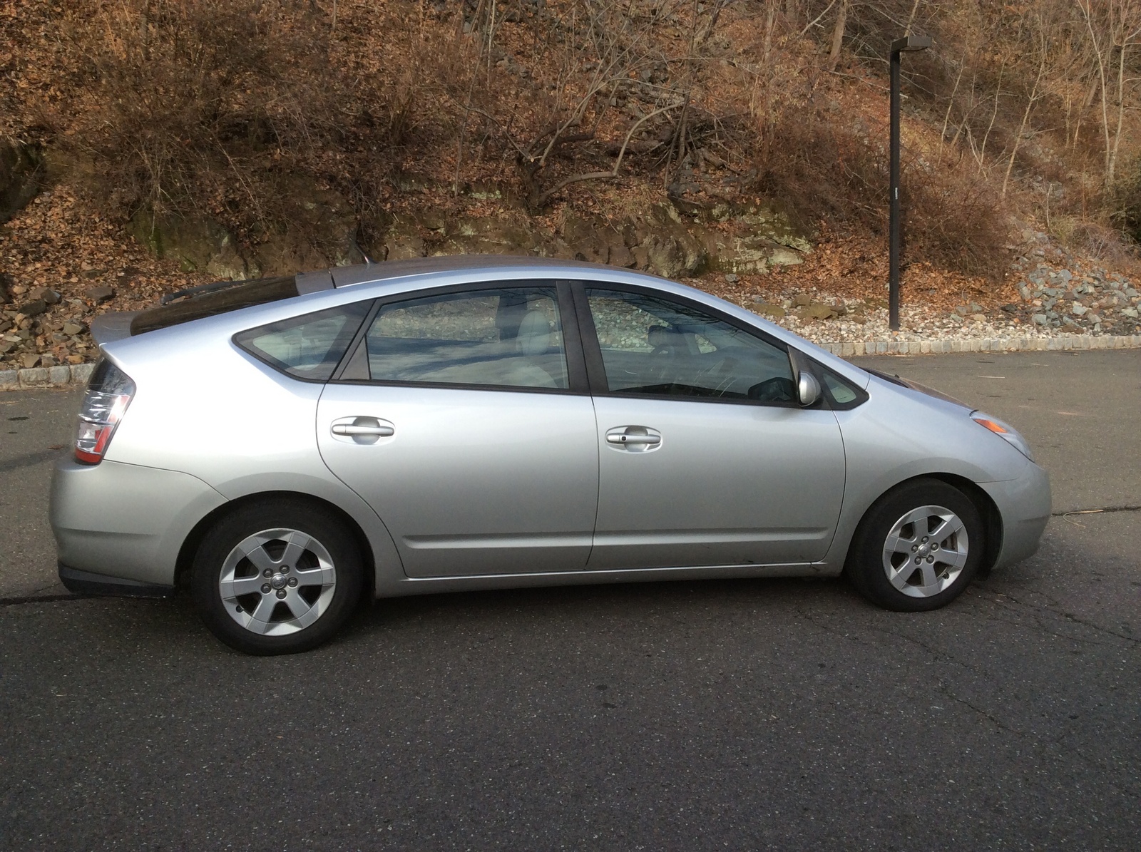 2005 toyota prius fuel type #6