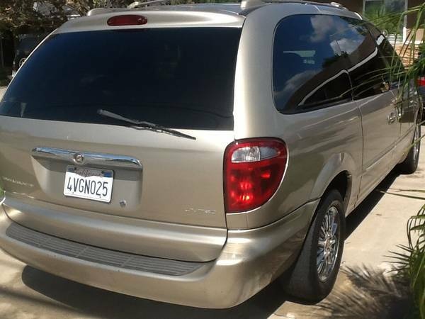 2002 Chrysler Town & Country