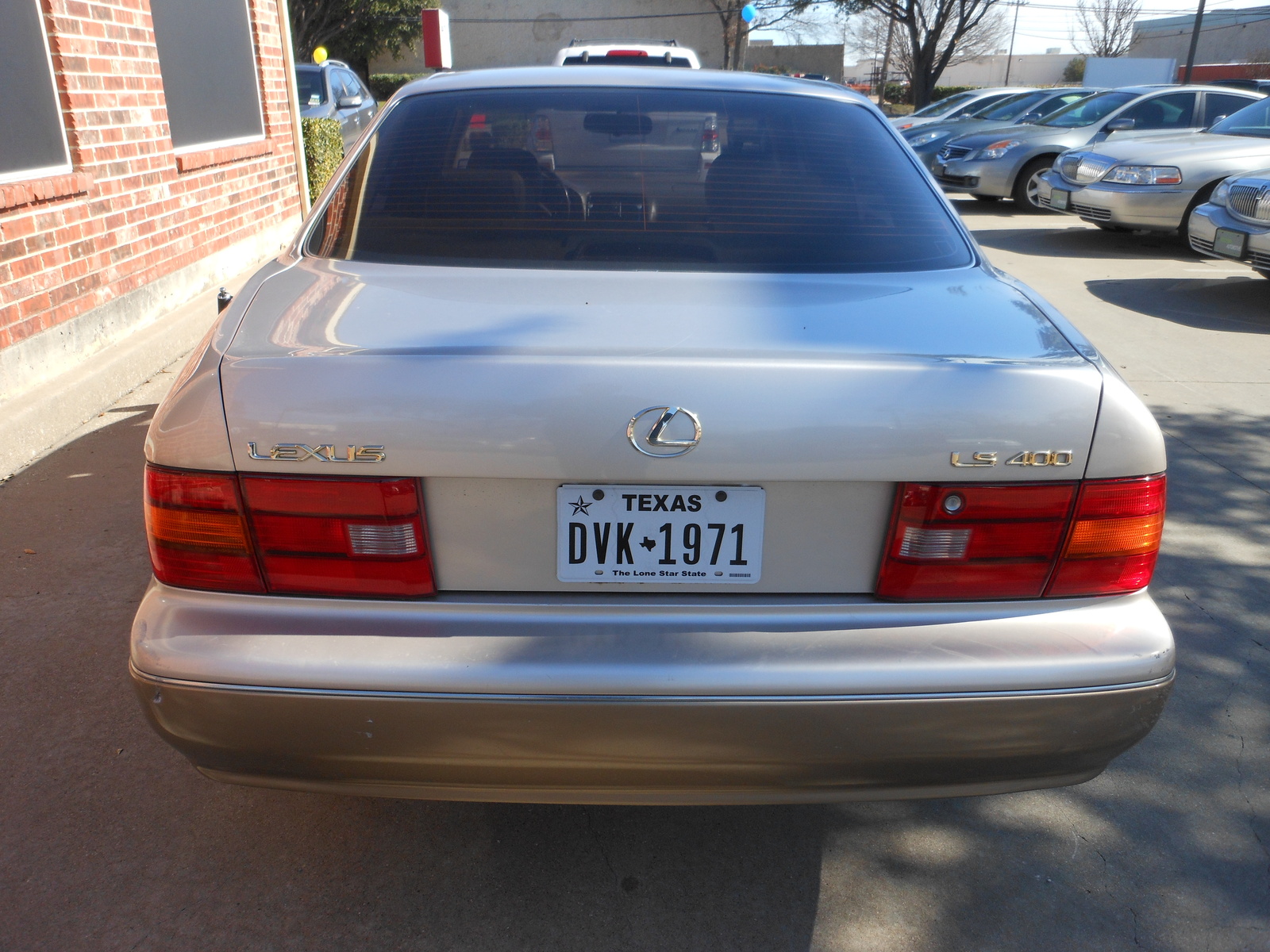 1996 Lexus LS 400