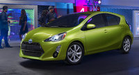 2015 Toyota Prius C Overview 2015 Toyota Prius C Overview