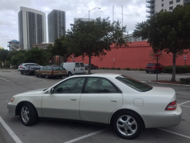2001 Lexus ES 300