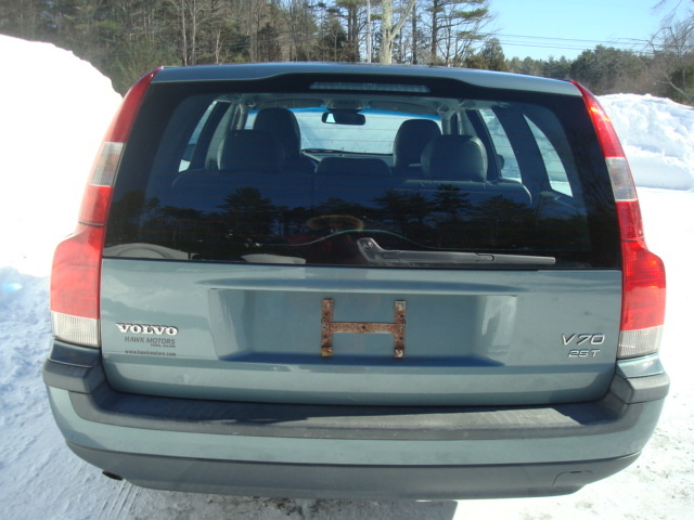 2004 Volvo V70