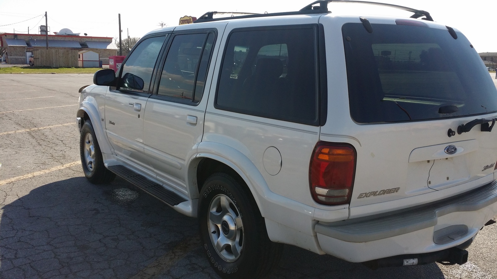 2000 Ford Explorer