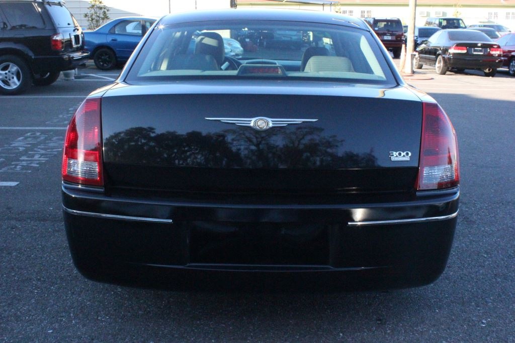 2005 Chrysler 300
