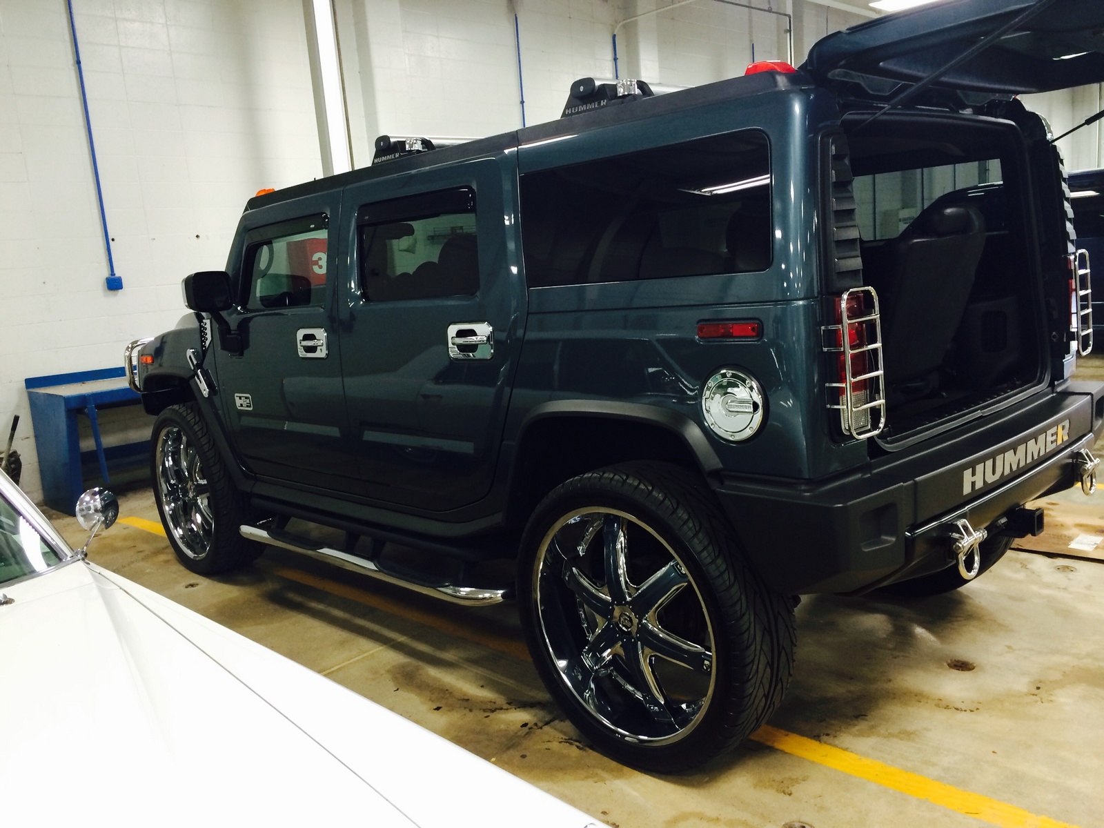 2005 Hummer H2