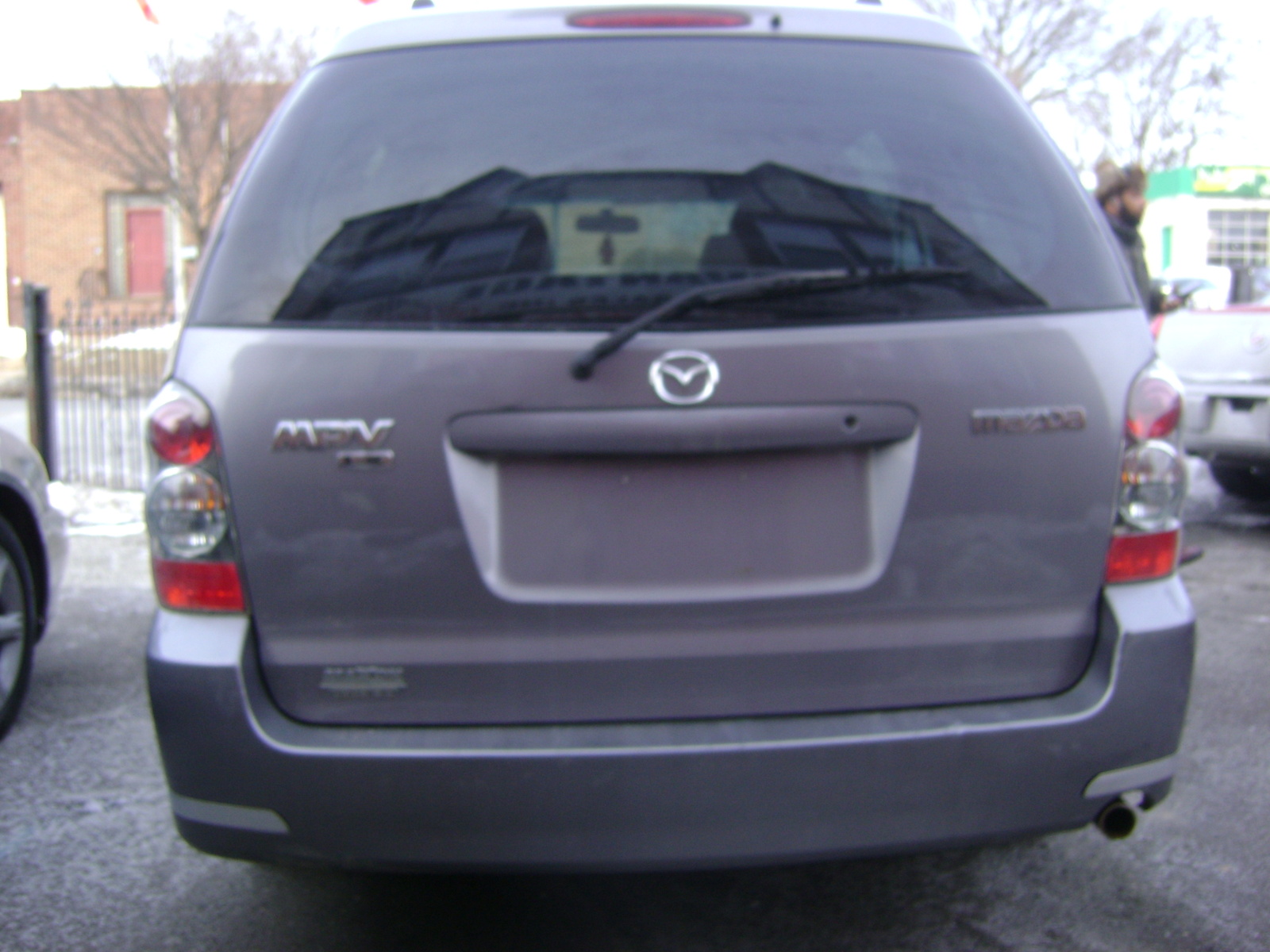 2005 Mazda MPV