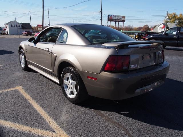 2002 Ford Mustang