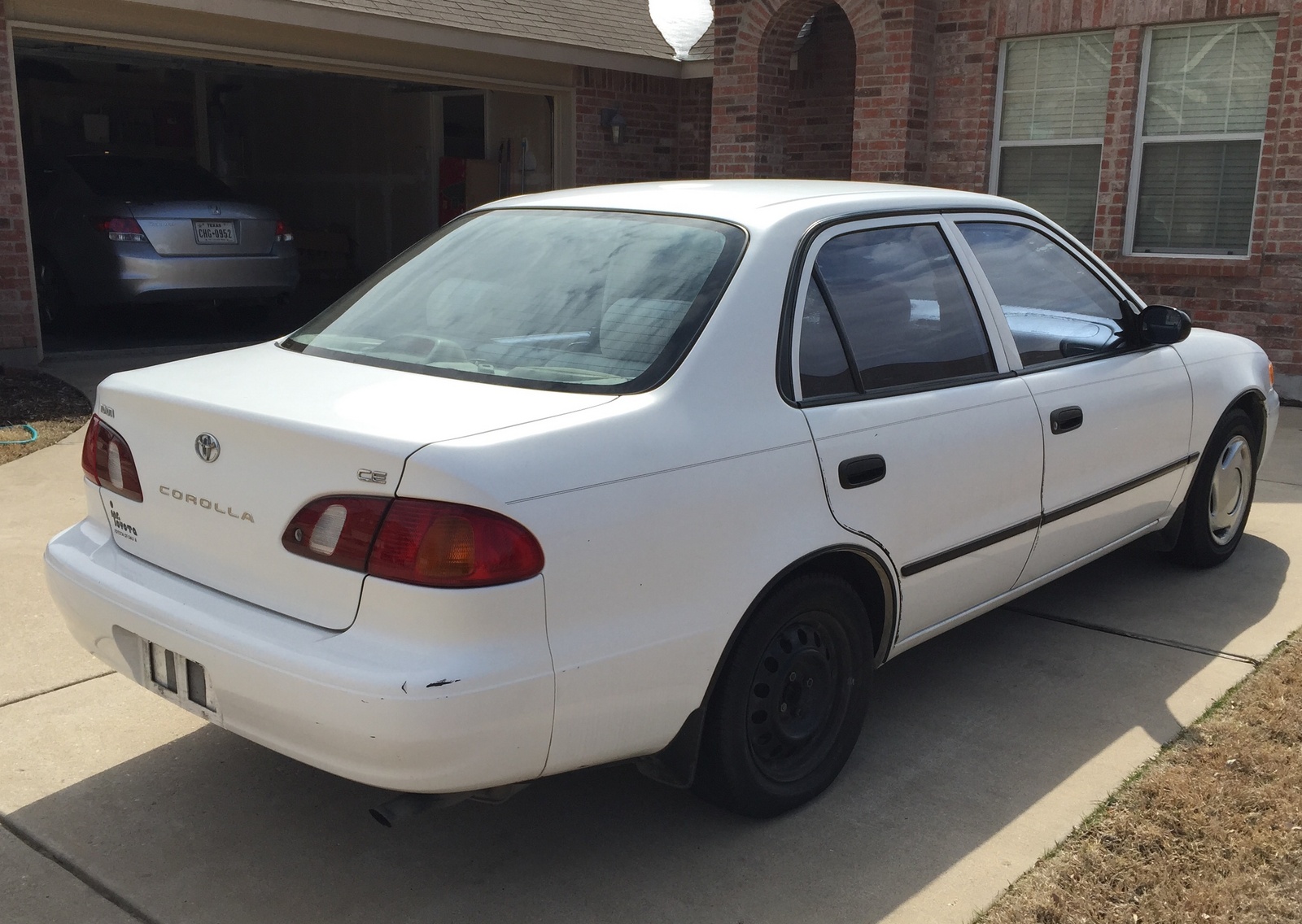 2000 Toyota Corolla