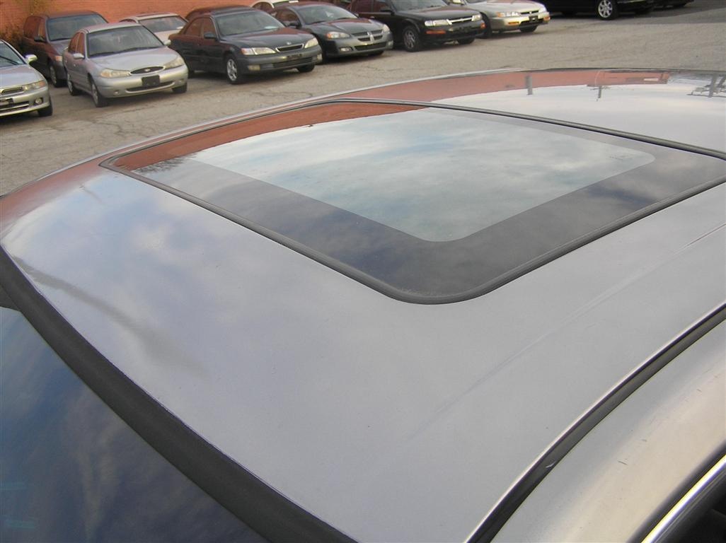 2000 Nissan Maxima