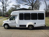 2002 Ford E-350 Overview 2002 Ford E-350 Overview