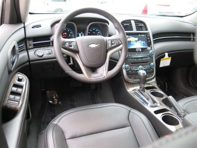2014 Chevrolet Malibu - Pictures - CarGurus
