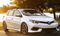 2017 Toyota Corolla iM Picture Gallery