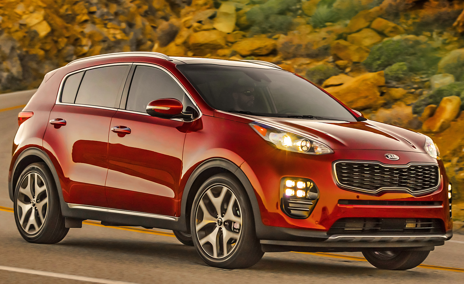 2018 KIA Sportage Review - Expert Kia Sportage Car Reviews