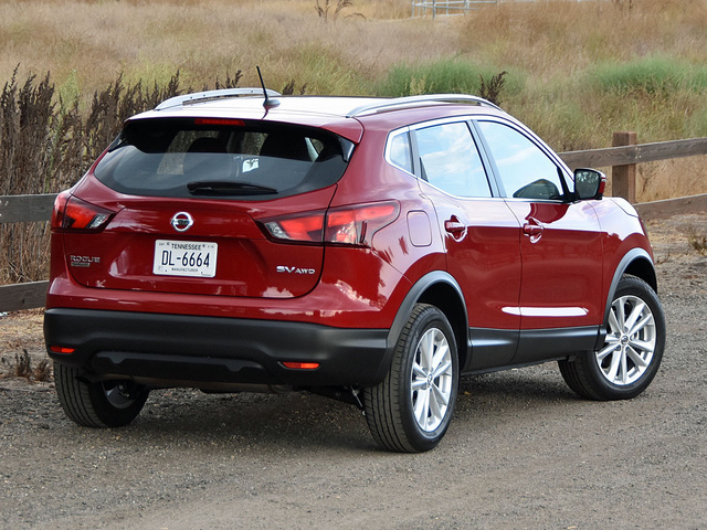 2017 Nissan Rogue Sport - Overview - CarGurus