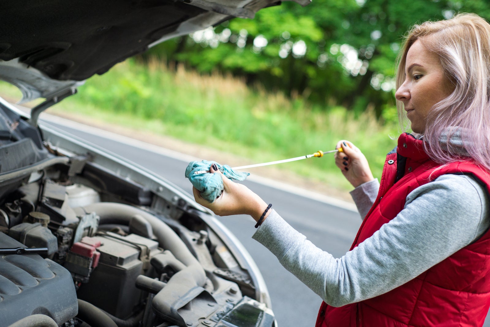 Use a Seasonal Car Maintenance Schedule to Prevent Summer Breakdowns 1