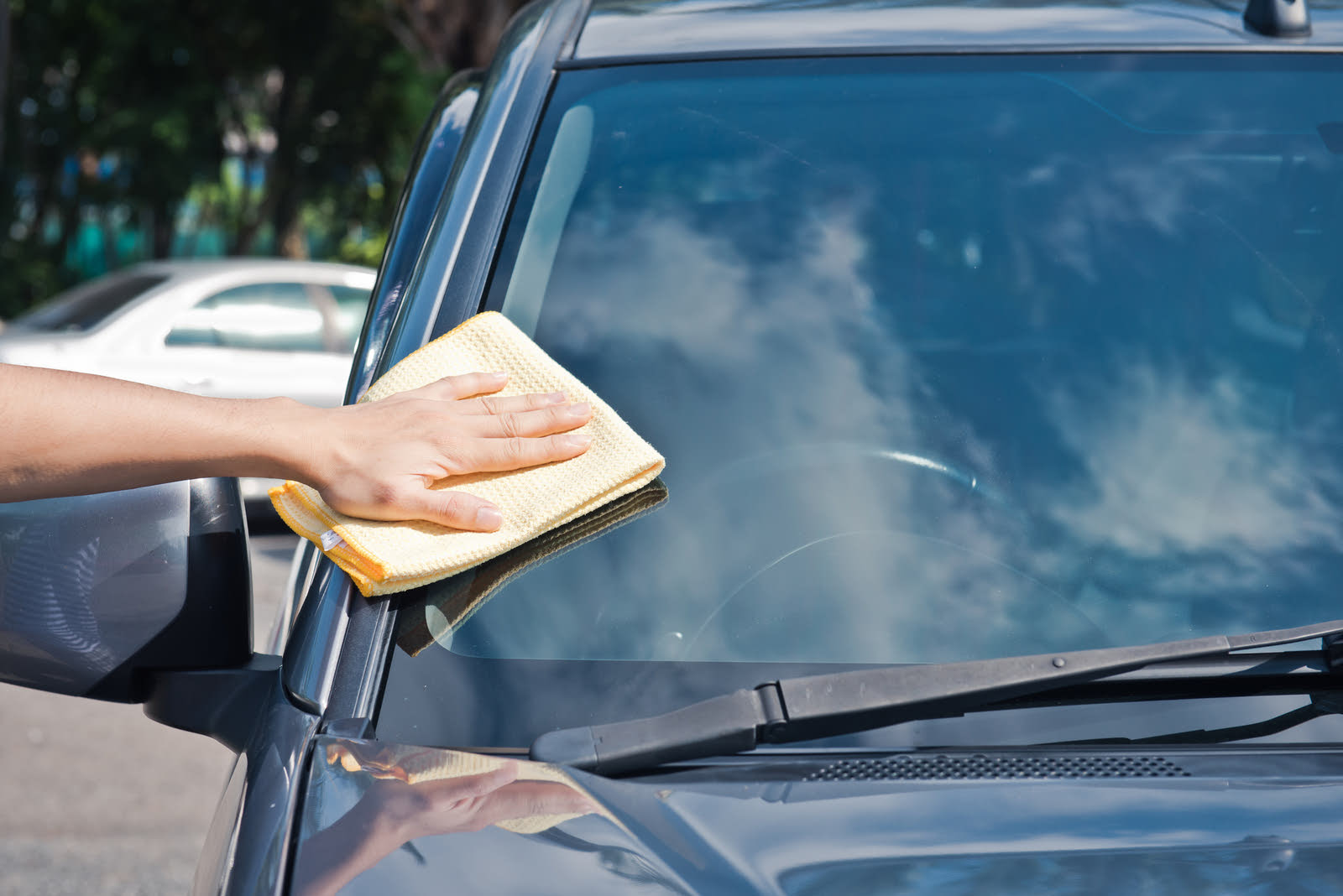 The Inside of My Windshield Fogs Up: 5 Tips for Preventing Windshield Fog