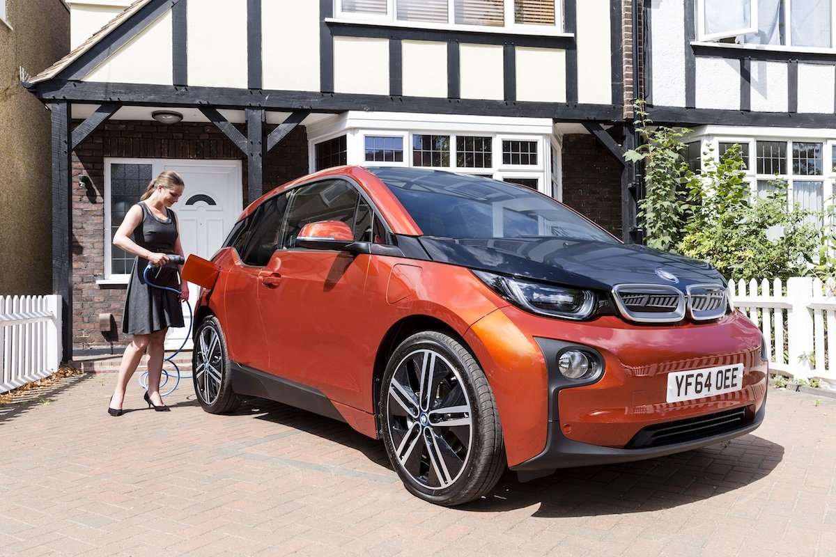 how-much-does-it-cost-to-charge-an-electric-car-cargurus-co-uk