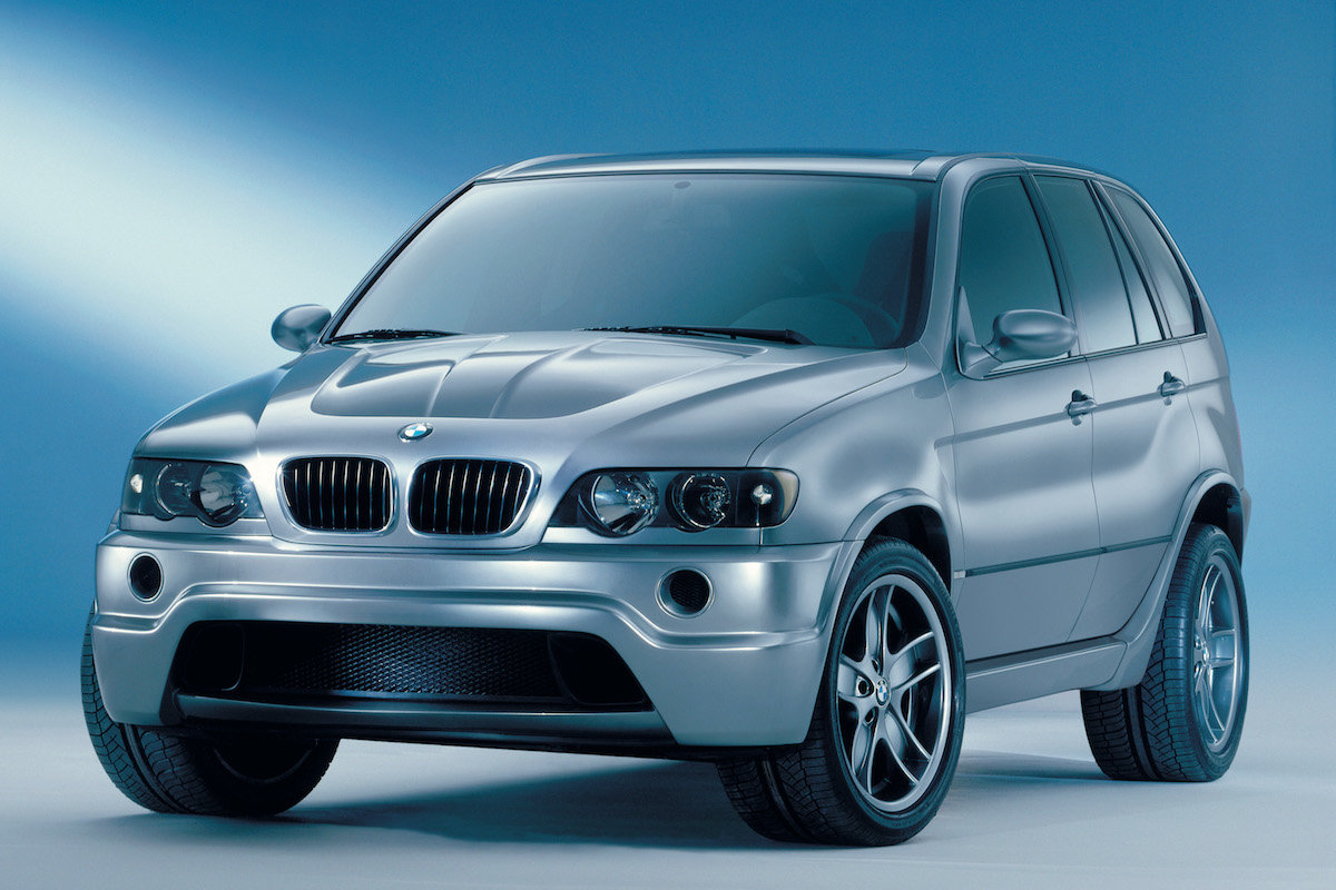 Driving the BMW X5 4.6is - Once The Fastest SUV on the planet