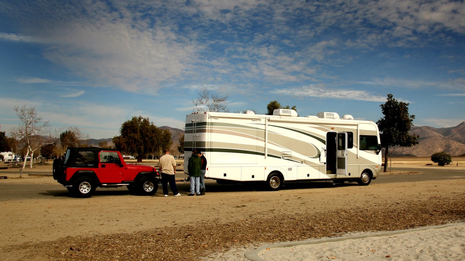 The Best Cars to Tow Behind an RV - CarGurus