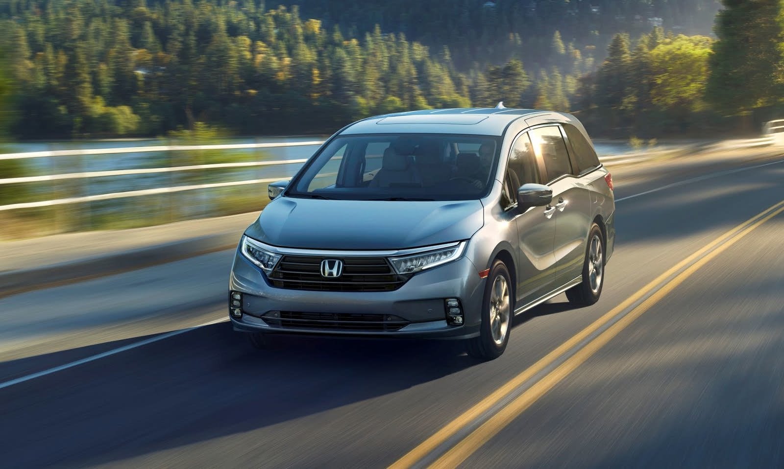 The Best Minivans for Camping 2022 - CarGurus