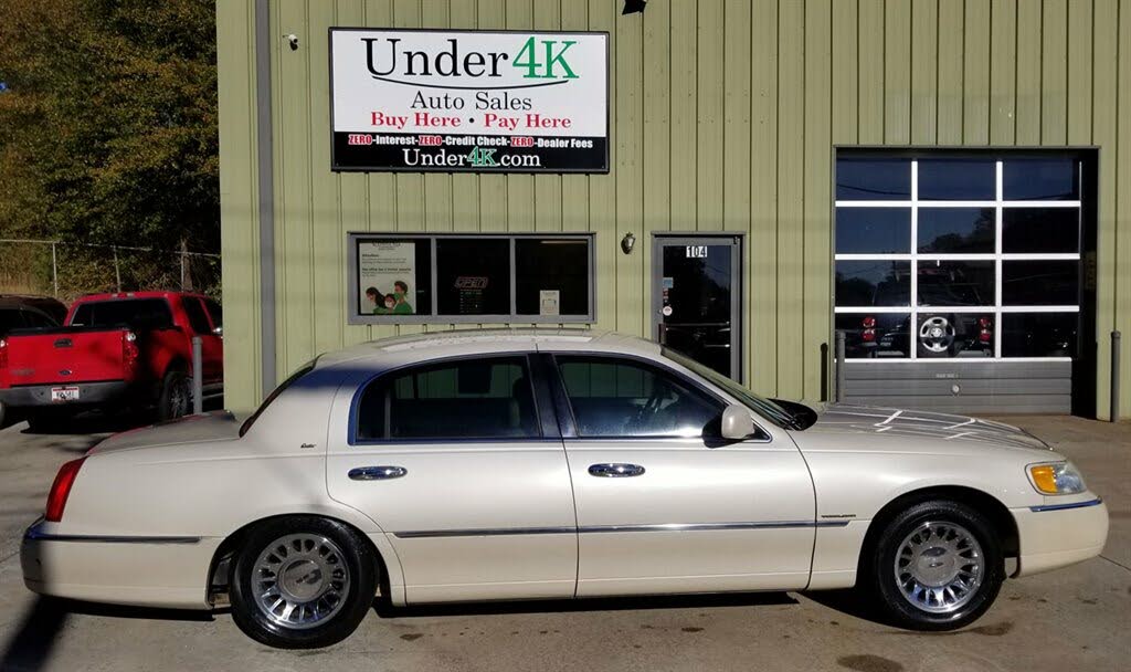 Used 2002 Lincoln Town Car Cartier for 