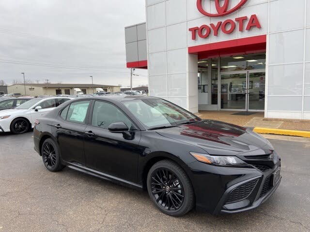 Used 2021 Toyota Camry SE Nightshade FWD for Sale (with Photos) - CarGurus