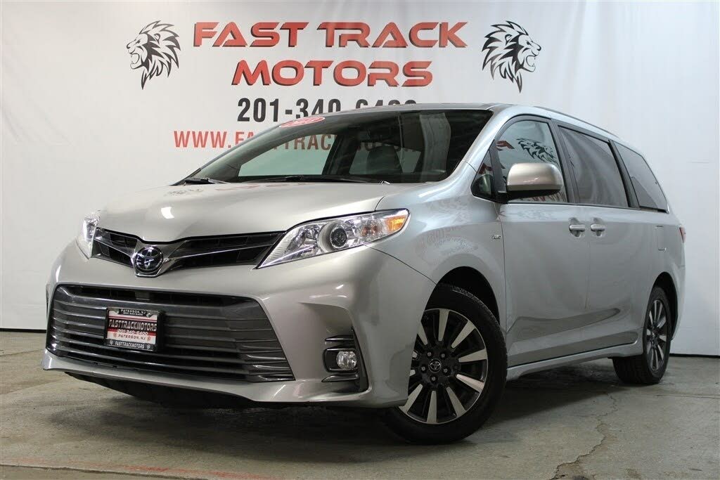 2018 toyota sienna xle v6 awd passenger van