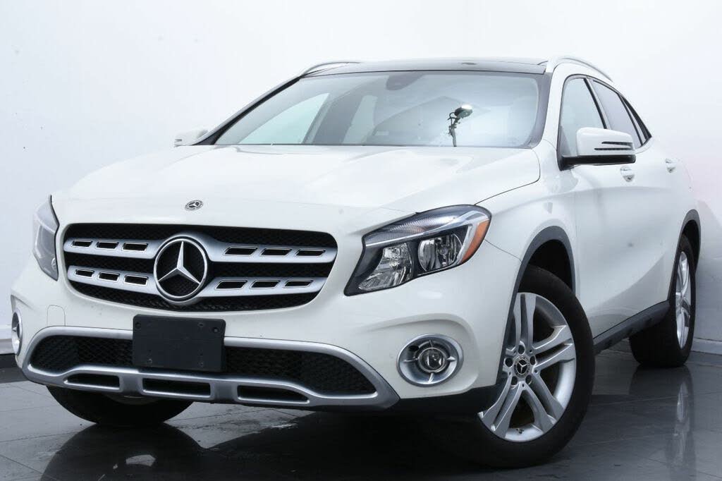 Used 18 Mercedes Benz Gla Class For Sale With Photos Cargurus