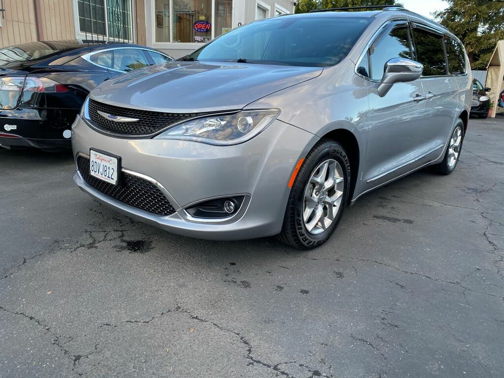 2018 chrysler pacifica limited for sale