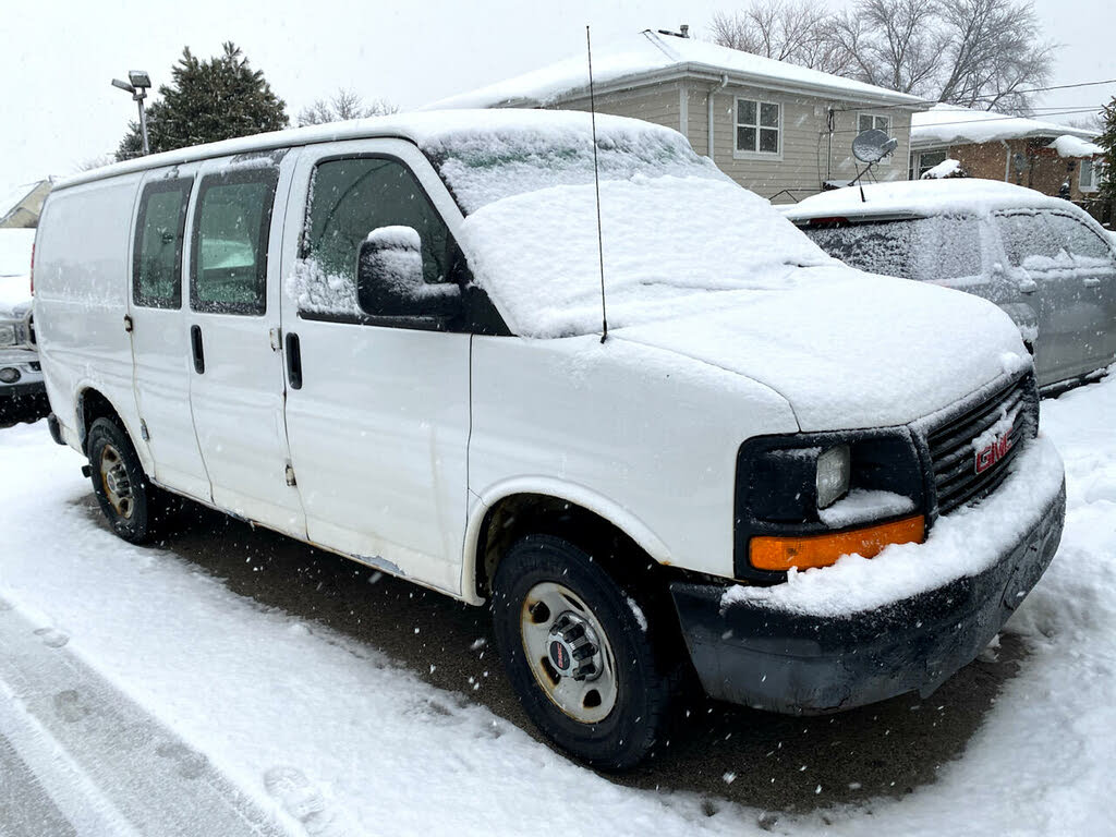 2008 gmc cargo van