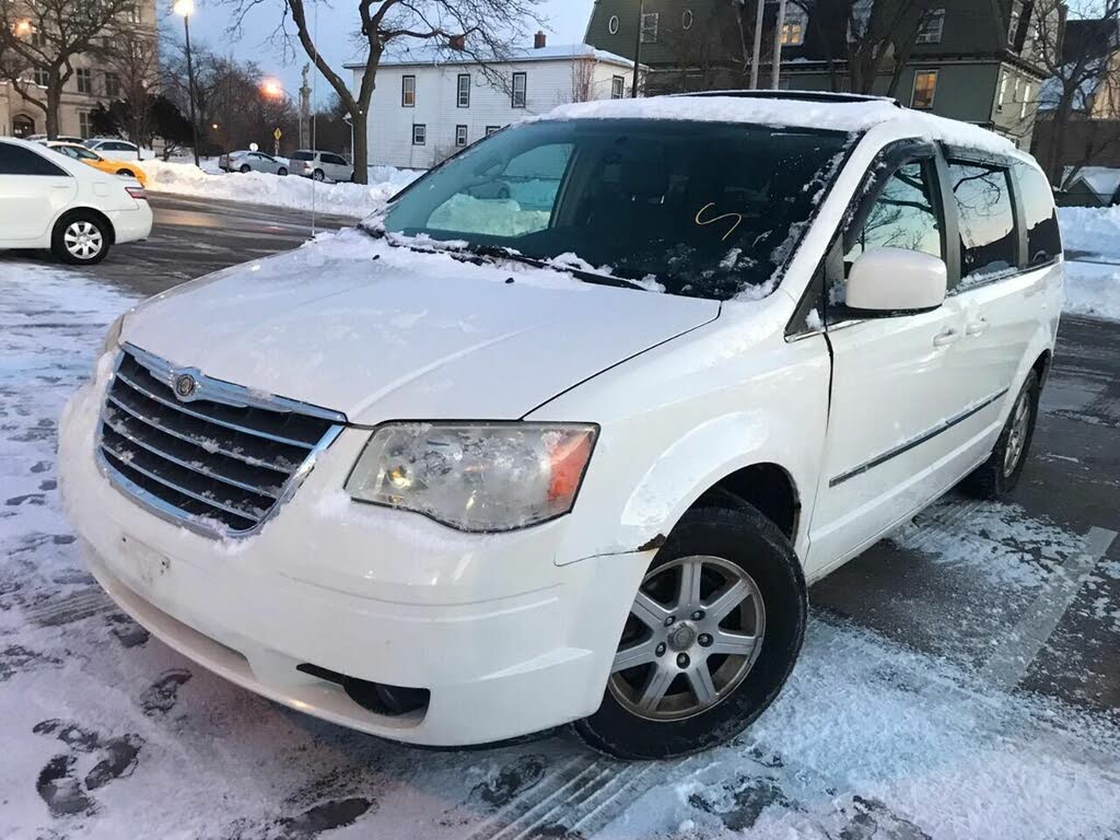 van chrysler 2010