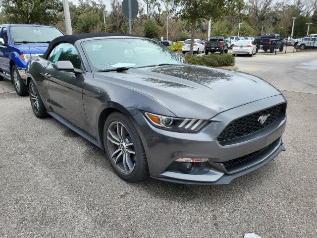 Still Life Ultra Low Miles Mustang Convertible In Showroom Condition Mustang Convertible Ford Mustang 1993 Ford Mustang