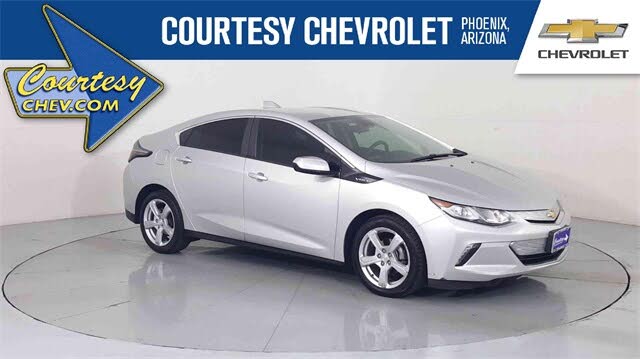 does 2018 chevy volt lt have adaptive cruise control