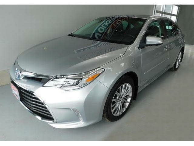 Used 2016 Toyota Avalon Hybrid Limited FWD for Sale (with