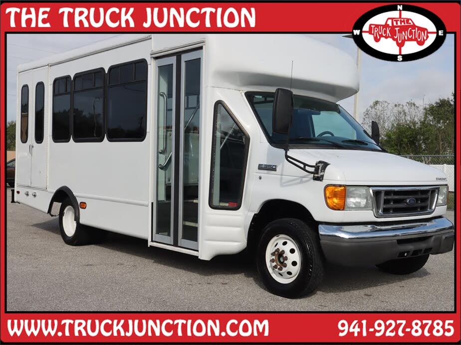 ford econoline 15 passenger van