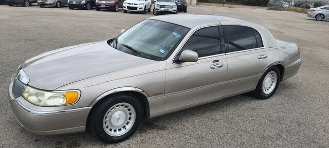 2003 Lincoln Town Car Cartier L for Sale in College Station, TX - CarGurus