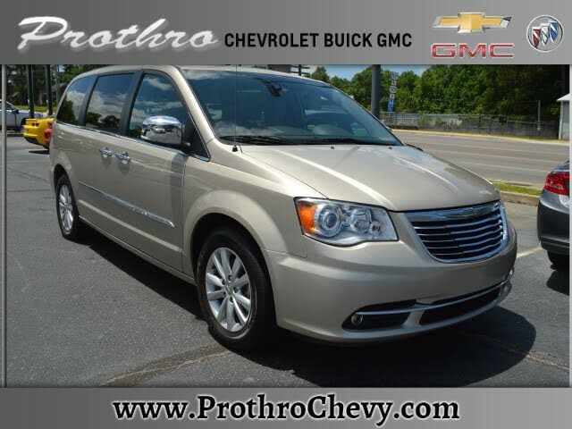 Used 2016 Chrysler Town \u0026 Country 