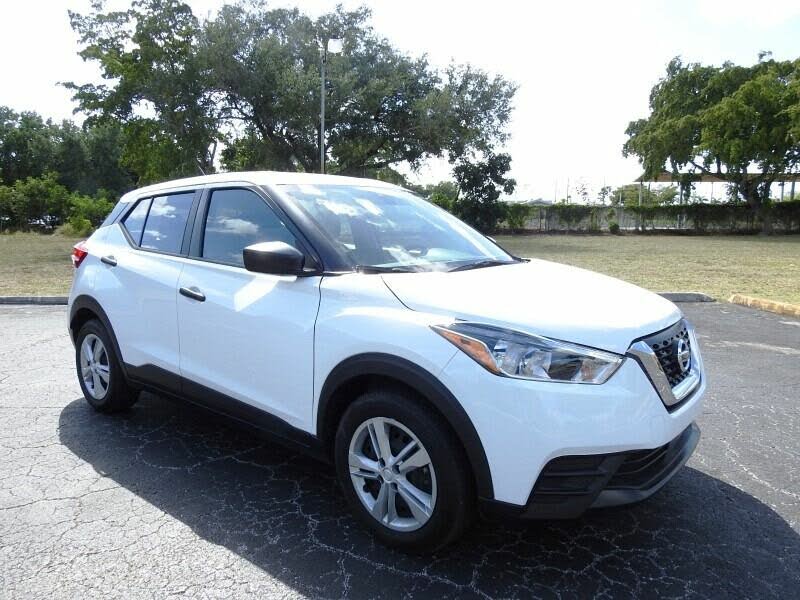 cargurus nissan kicks