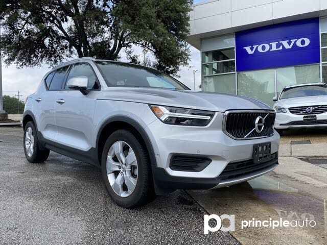 Used 19 Volvo Xc40 T4 Momentum Fwd For Sale With Photos Cargurus